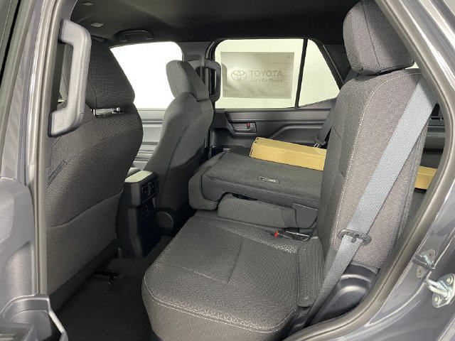 New 2026 Toyota 4Runner SR5 AWD/4WD image 6