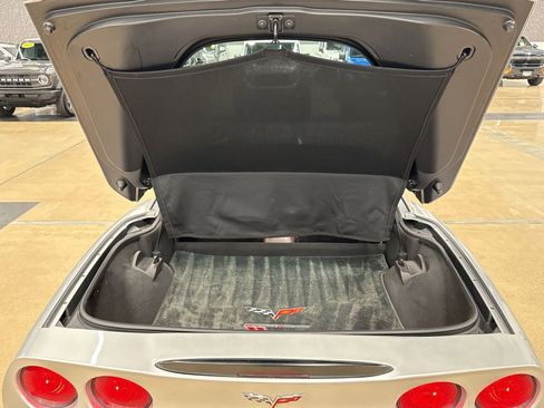Used 2010 Chevrolet Corvette Grand Sport w/ Preferred Equipment Group RWD image 28
