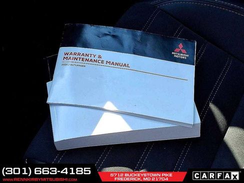 Used 2024 Mitsubishi Outlander SE image 27