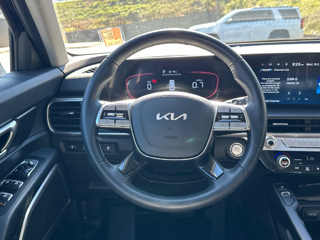 Certified 2025 Kia Telluride S FWD image 25