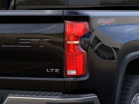 New 2026 Chevrolet Silverado 2500 LTZ w/ LTZ Premium Package AWD/4WD image 35