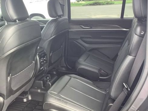 Certified 2023 Jeep Grand Cherokee L Limited AWD/4WD image 25