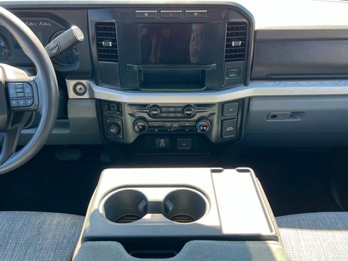 Used 2024 Ford F250 XLT image 13