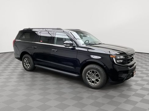 Used 2026 Ford Expedition Max Active AWD/4WD image 1