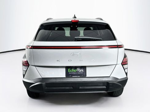 Used 2025 Hyundai Kona SEL AWD/4WD image 7