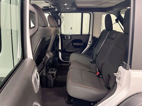 Used 2024 Jeep Wrangler Unlimited Rubicon image 22