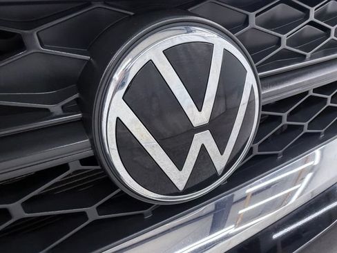 Used 2022 Volkswagen Taos S FWD image 11