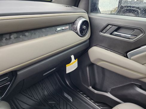 New 2026 Chevrolet Colorado ZR2 w/ Technology Package image 38