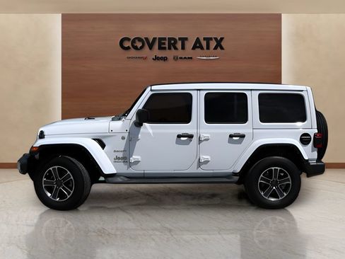 Used 2023 Jeep Wrangler Unlimited Sahara w/ LED Lighting Group AWD/4WD image 2
