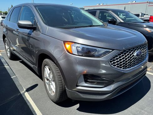 Used 2024 Ford Edge SEL AWD/4WD image 3