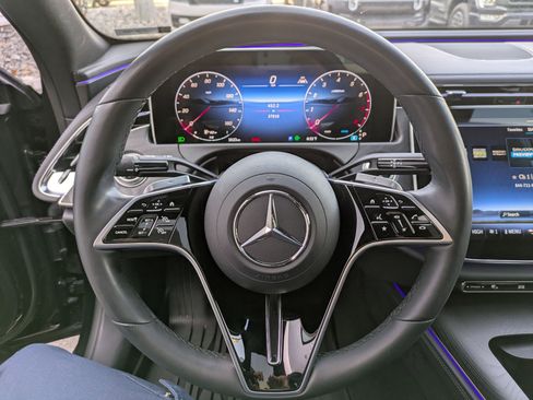 Certified 2024 Mercedes-Benz E 450 4MATIC Sedan image 17