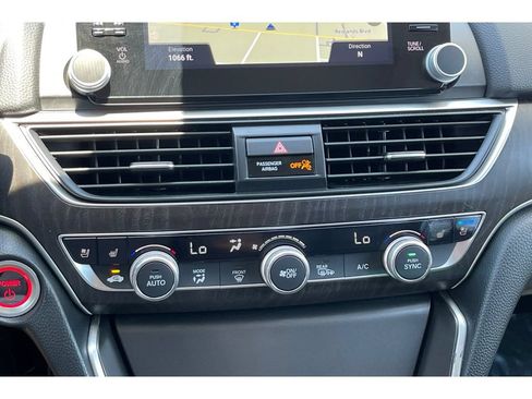 Certified 2022 Honda Accord Touring image 27
