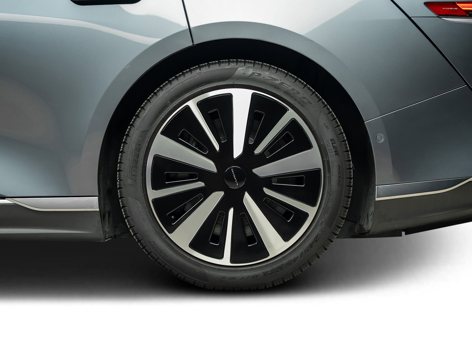 Used 2025 Lucid Air Touring AWD/4WD image 21