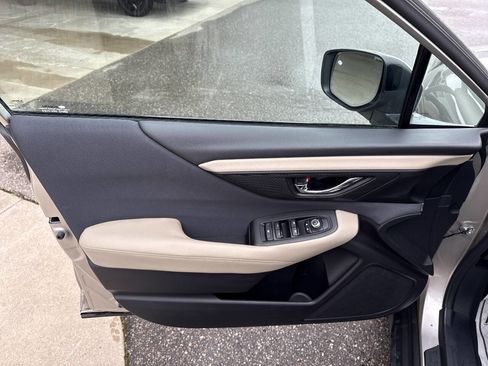 Used 2020 Subaru Outback Premium image 11