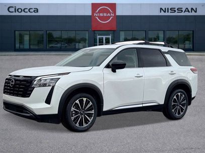 New 2026 Nissan Pathfinder Platinum w/ Cargo Package