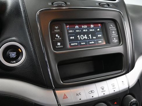 Used 2017 Dodge Journey SE w/ Flexible Seating Group image 36