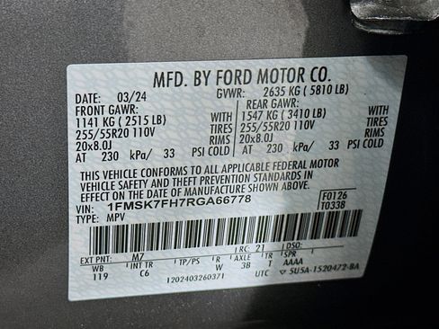 Used 2024 Ford Explorer Limited image 12