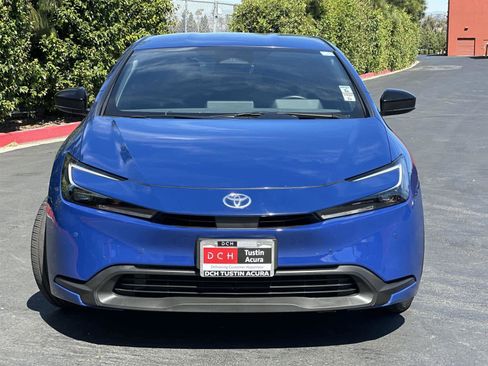 Used 2023 Toyota Prius LE image 6
