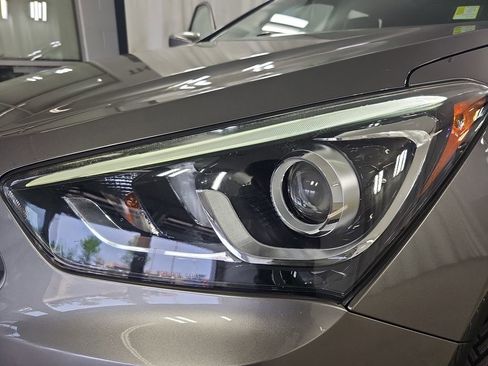 Used 2018 Hyundai Santa Fe Sport w/ 2.4L Tech Package 04 FWD image 36