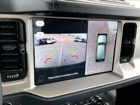 Used 2025 Ford Bronco Outer Banks image 32