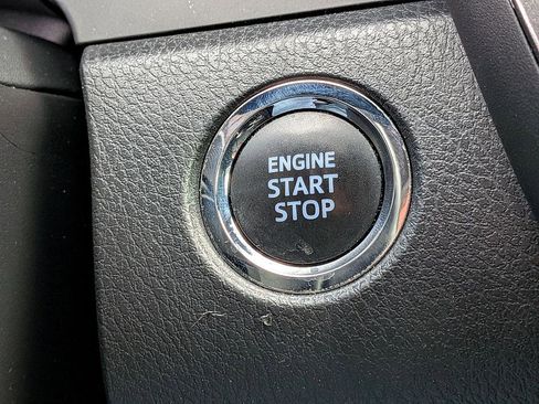 Used 2022 Toyota Camry SE w/ Convenience Package image 26