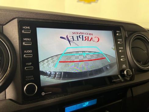 Used 2023 Toyota Tacoma TRD Off-Road image 21