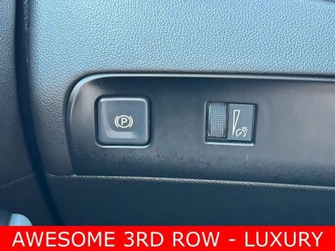 Used 2023 Buick Enclave Essence image 21