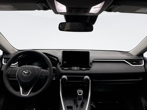 Used 2023 Toyota RAV4 XLE Premium image 14