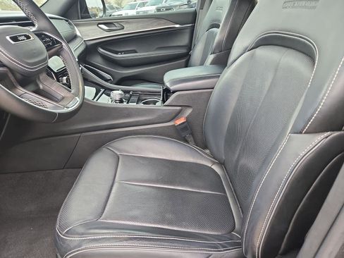Used 2022 Jeep Grand Cherokee L Overland image 15