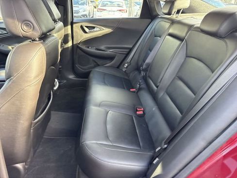 Used 2018 Chevrolet Malibu LT w/ Leather Package FWD image 23
