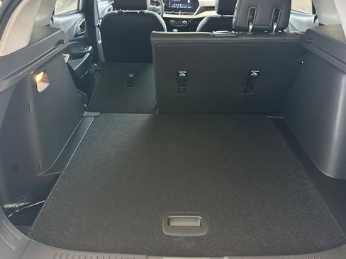 New 2026 Chevrolet Trax LT FWD image 15