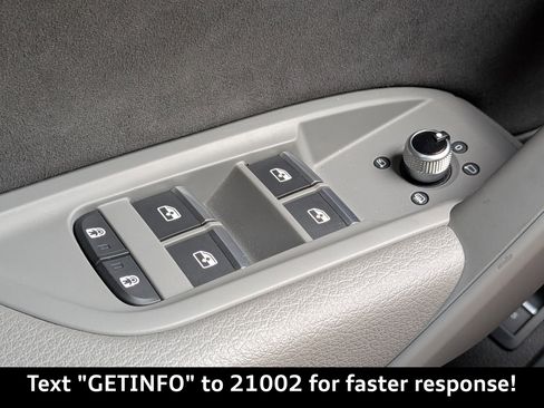 Used 2022 Audi SQ5 Premium image 28