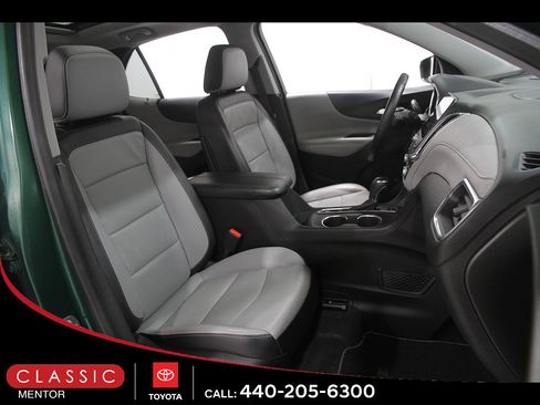 Used 2018 Chevrolet Equinox Premier AWD/4WD image 17