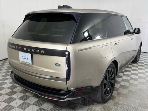 Used 2023 Land Rover Range Rover Long Wheelbase SE AWD/4WD image 8