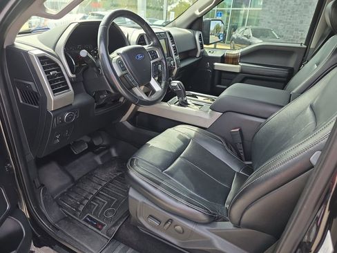 Used 2020 Ford F150 Lariat image 11