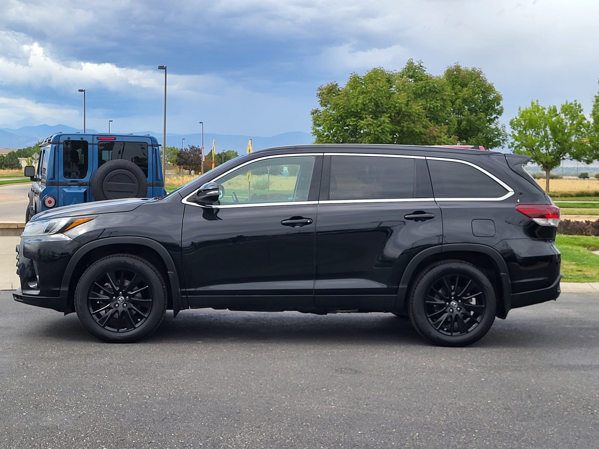 Used 2019 Toyota Highlander SE AWD/4WD image 5