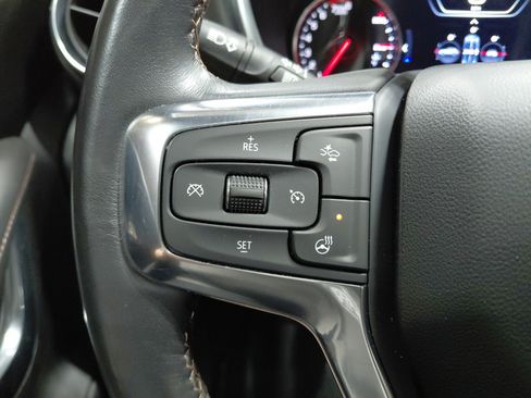 Certified 2022 Chevrolet Blazer Premier w/ Enhanced Convenience Package AWD/4WD image 40