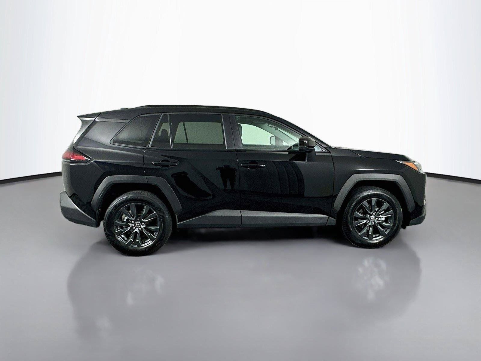 Used 2026 Toyota RAV4 XLE Premium AWD/4WD image 17