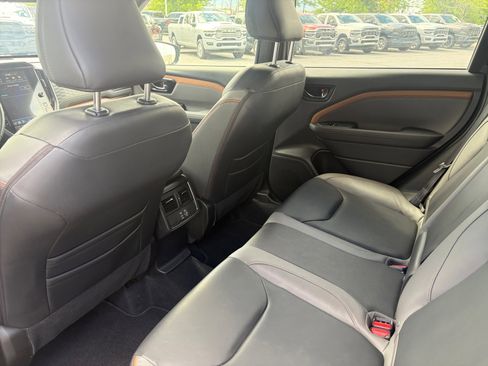 Used 2025 Subaru Forester Sport AWD/4WD image 24
