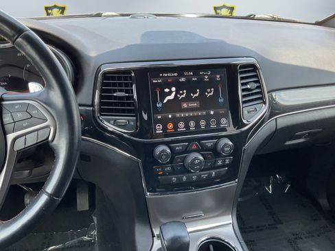 Used 2021 Jeep Grand Cherokee Trailhawk AWD/4WD image 13