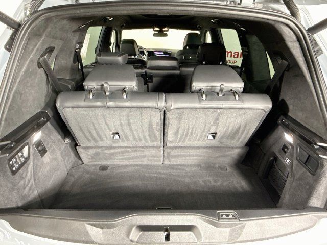 Used 2026 BMW X7 xDrive40i w/ M Sport Package AWD/4WD image 28