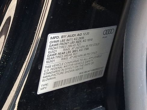Used 2021 Audi Q8 Premium Plus w/ Premium Plus Package AWD/4WD image 32