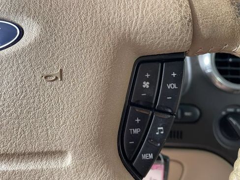 Used 2004 Ford Expedition Eddie Bauer AWD/4WD image 10