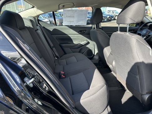 Used 2025 Nissan Altima 2.5 SV image 27