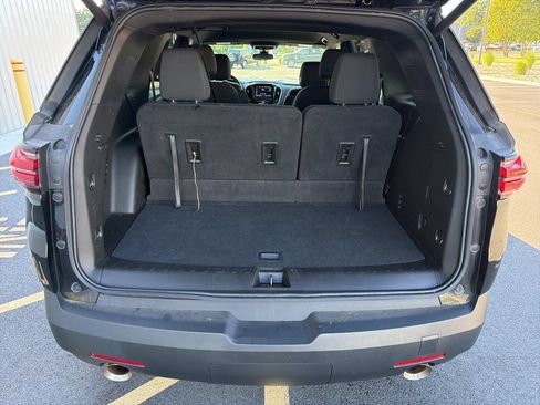 Used 2023 Chevrolet Traverse LT AWD/4WD image 12