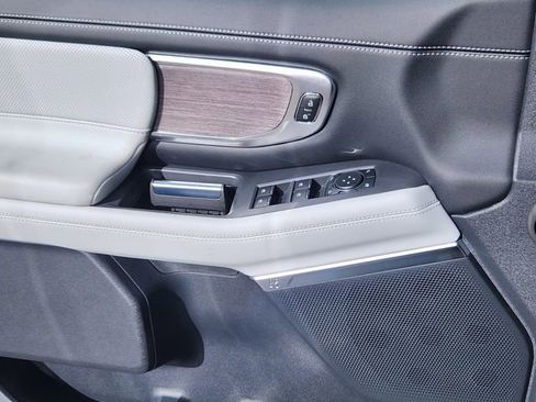 New 2026 Ford Expedition Platinum AWD/4WD image 9