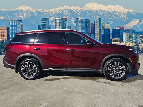 Certified 2024 INFINITI QX60 Luxe image 8