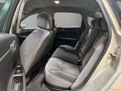 Used 2008 Chevrolet Impala LT FWD image 22