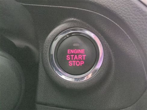 Used 2024 Subaru Forester Limited image 17