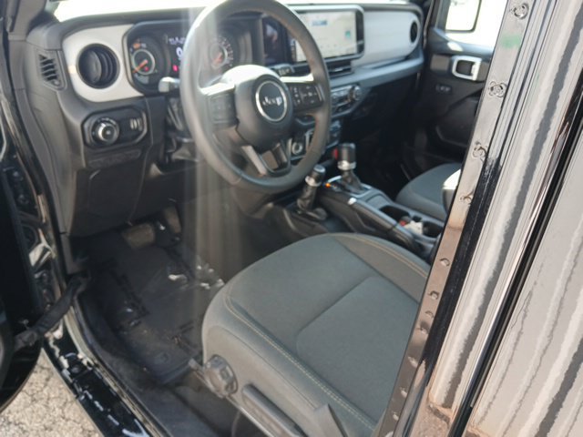 Used 2024 Jeep Wrangler Unlimited Sport AWD/4WD image 43